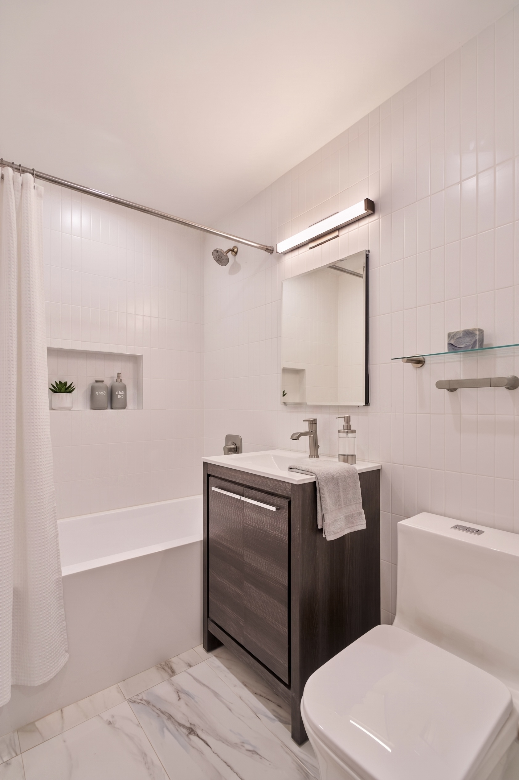 310 West 80th Street, Unit 3E Manhattan, NY 10024 - Photo 3 of 5