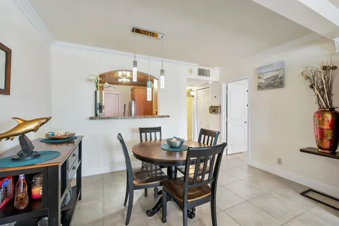 $380,000 | 1500 South Ocean Boulevard, Unit 706, Lauderdale-by-the-Sea, FL 33062
