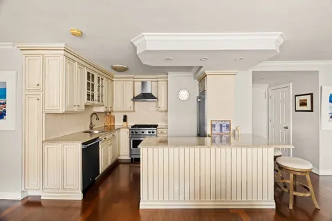 $2,150,000 | 77 East 12th Street, Unit 7EF | Greenwich Village