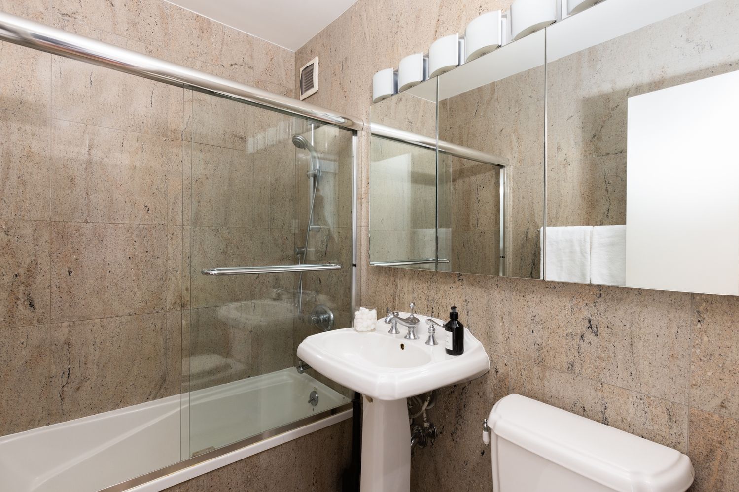 $1,675,000 | 10 West 66th Street, Unit 3K | Upper West Side