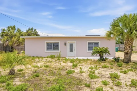 $470,000 | 407 Cobia Avenue, Fort Walton Beach, FL 32548