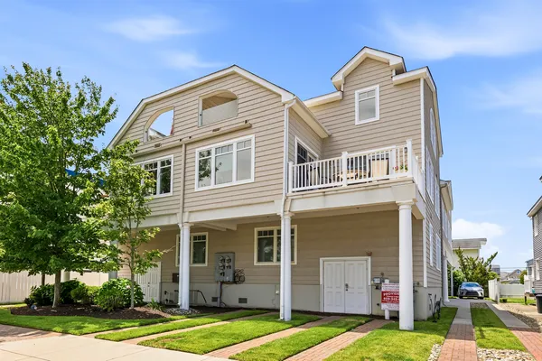$1,799,000 | 4 North Monroe Avenue, Unit A, Margate City, NJ 08402