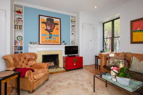 $749,000 | 123 West 80th Street, Unit 2R | Upper West Side