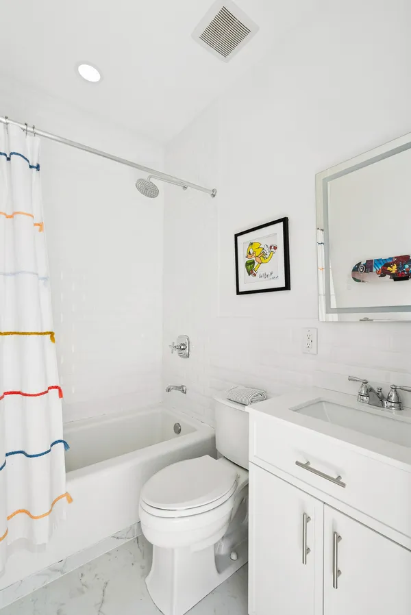 $1,895,000 | 360 Furman Street, Unit 305 | Brooklyn Heights