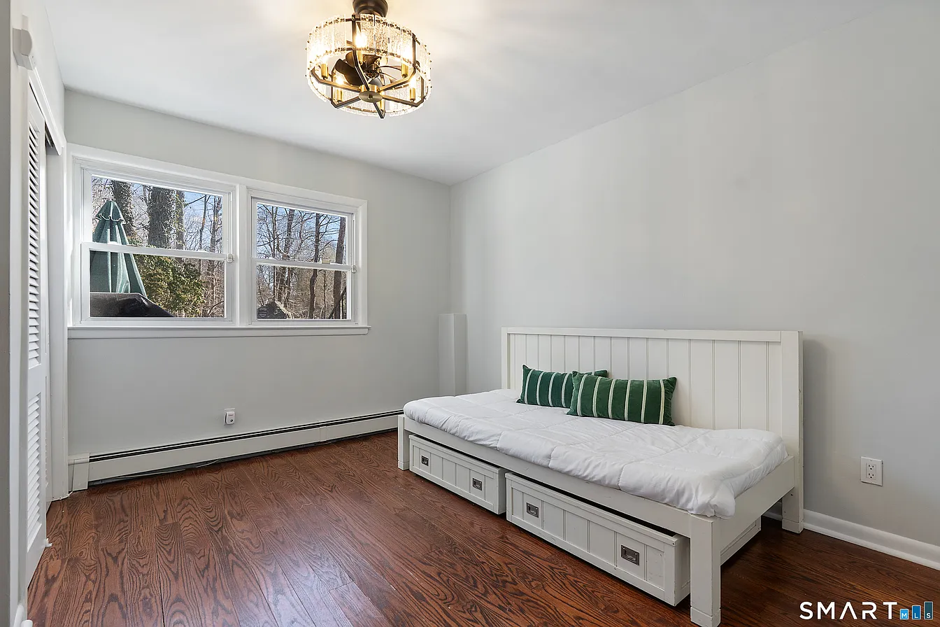 202 Fox Ridge Road Stamford, CT 06903 - Photo 26 of 40