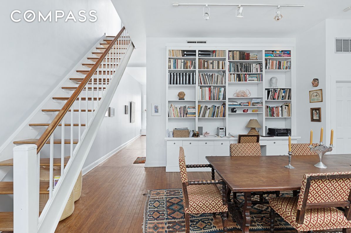 6 Centre Market Place, Unit 3 Manhattan, NY 10013 - Photo 3 of 9 a workspace with furniture and rug