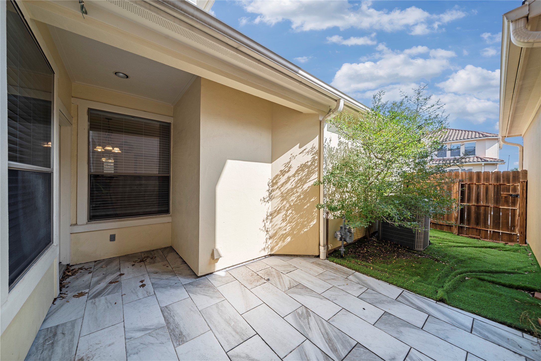 2011 Spring Cedar Lane Houston, TX 77077 - Photo 37 of 44