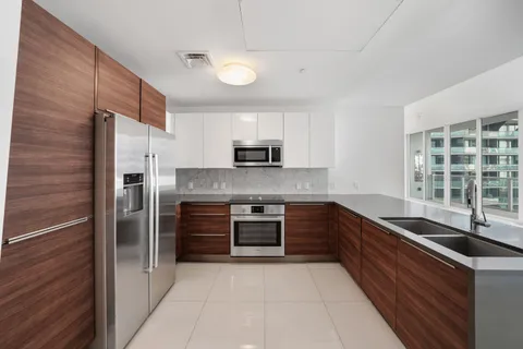 $750,000 | 601 Northeast 27th Street, Unit 1501, Miami, FL 33137