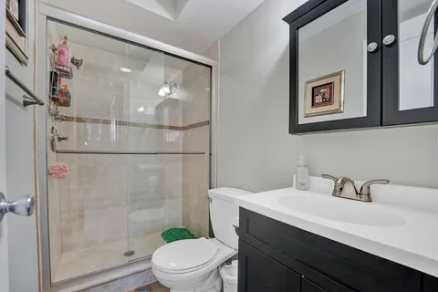 $550,000 | 300 Oregon Street, Unit 503, Hollywood, FL 33019