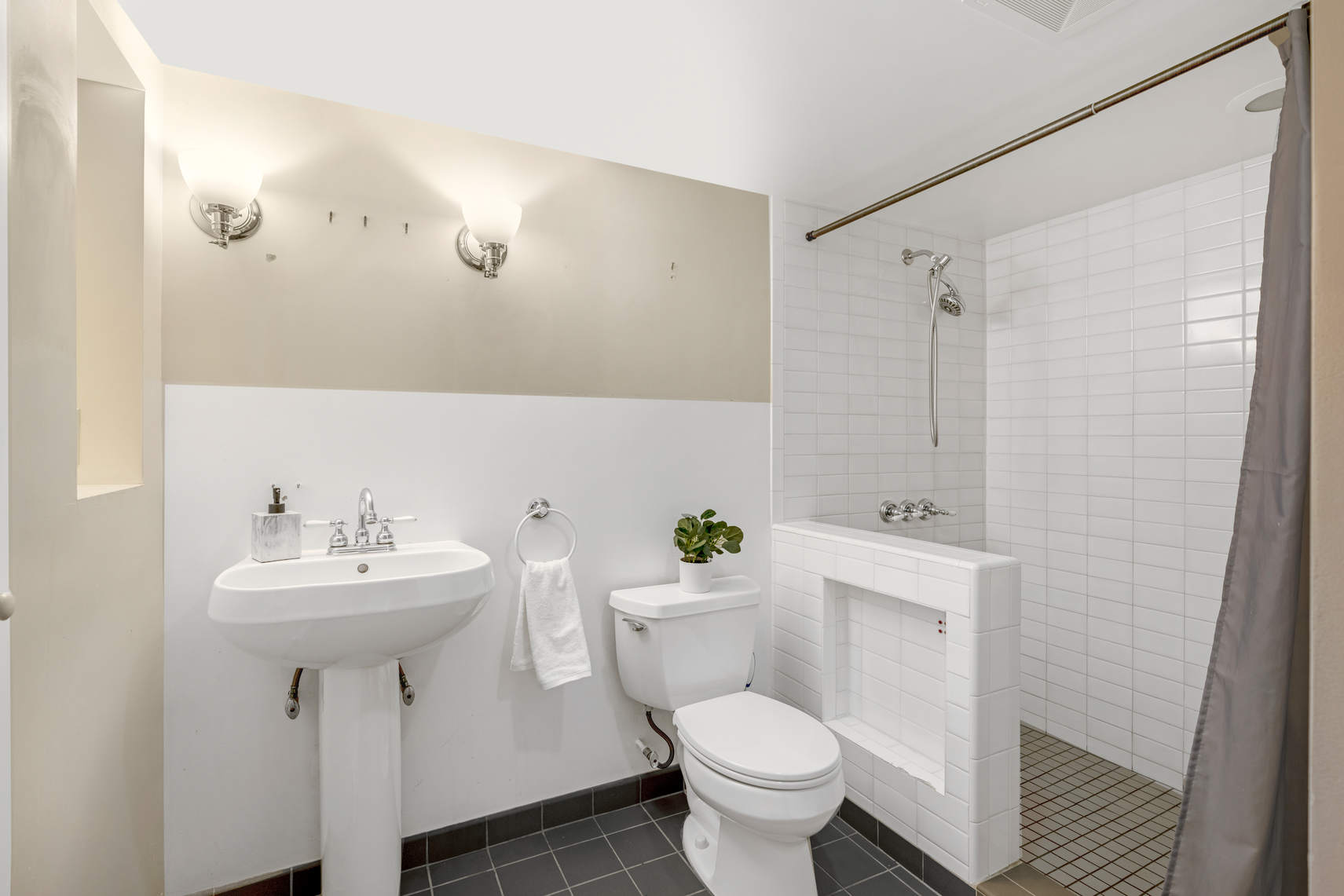 32-23 46th Street Queens, NY 11103 - Photo 13 of 18