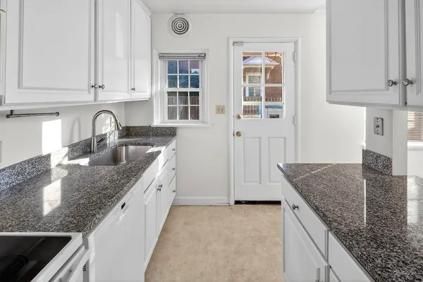 $590,000 | South Stafford Street, Arlington, VA 22206