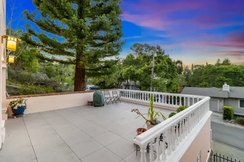 $3,000,000 | 616 Lakeview Way, Redwood City, CA 94062