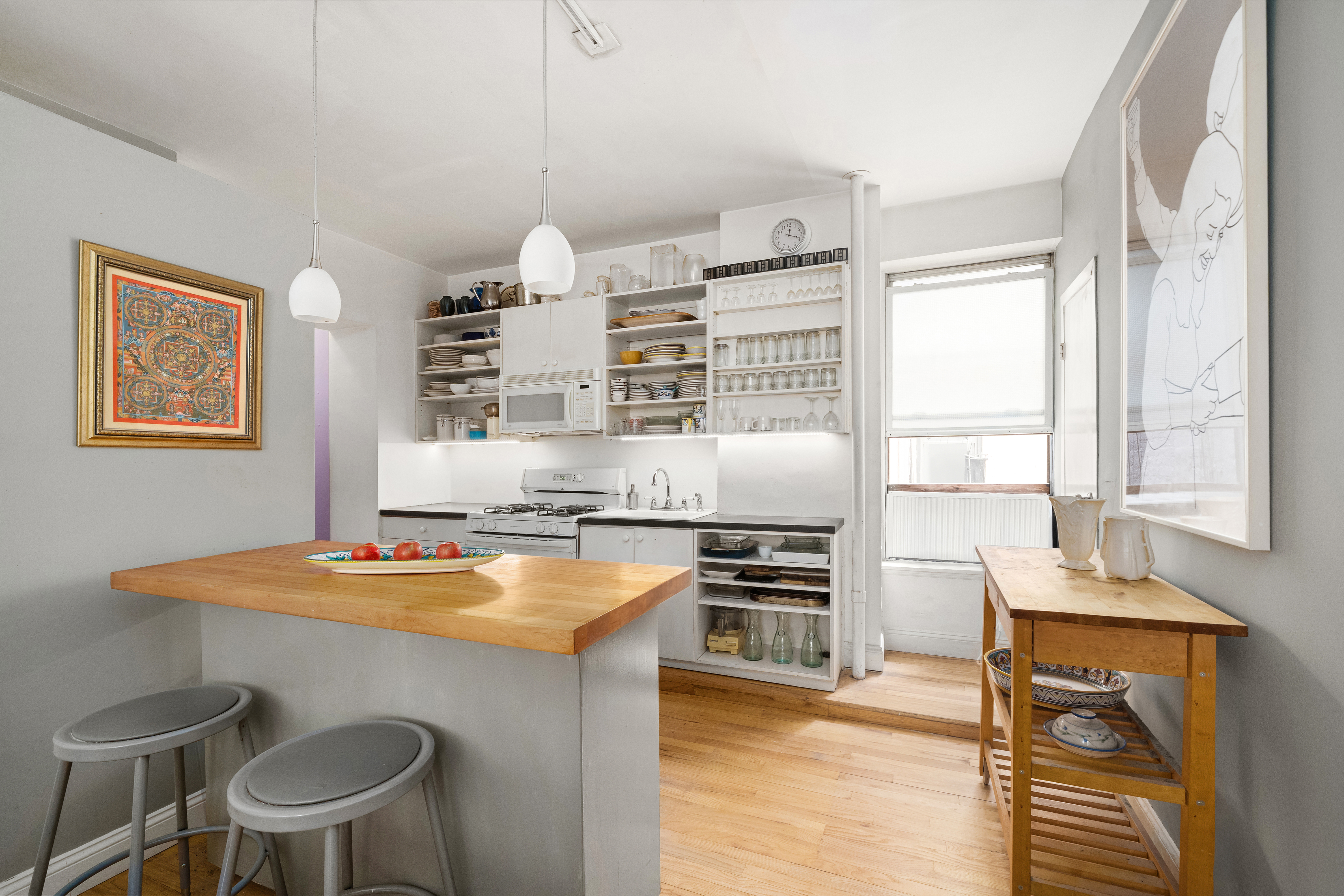 124 Thompson Street, Unit 7 Manhattan, NY 10012 - Photo 3 of 12