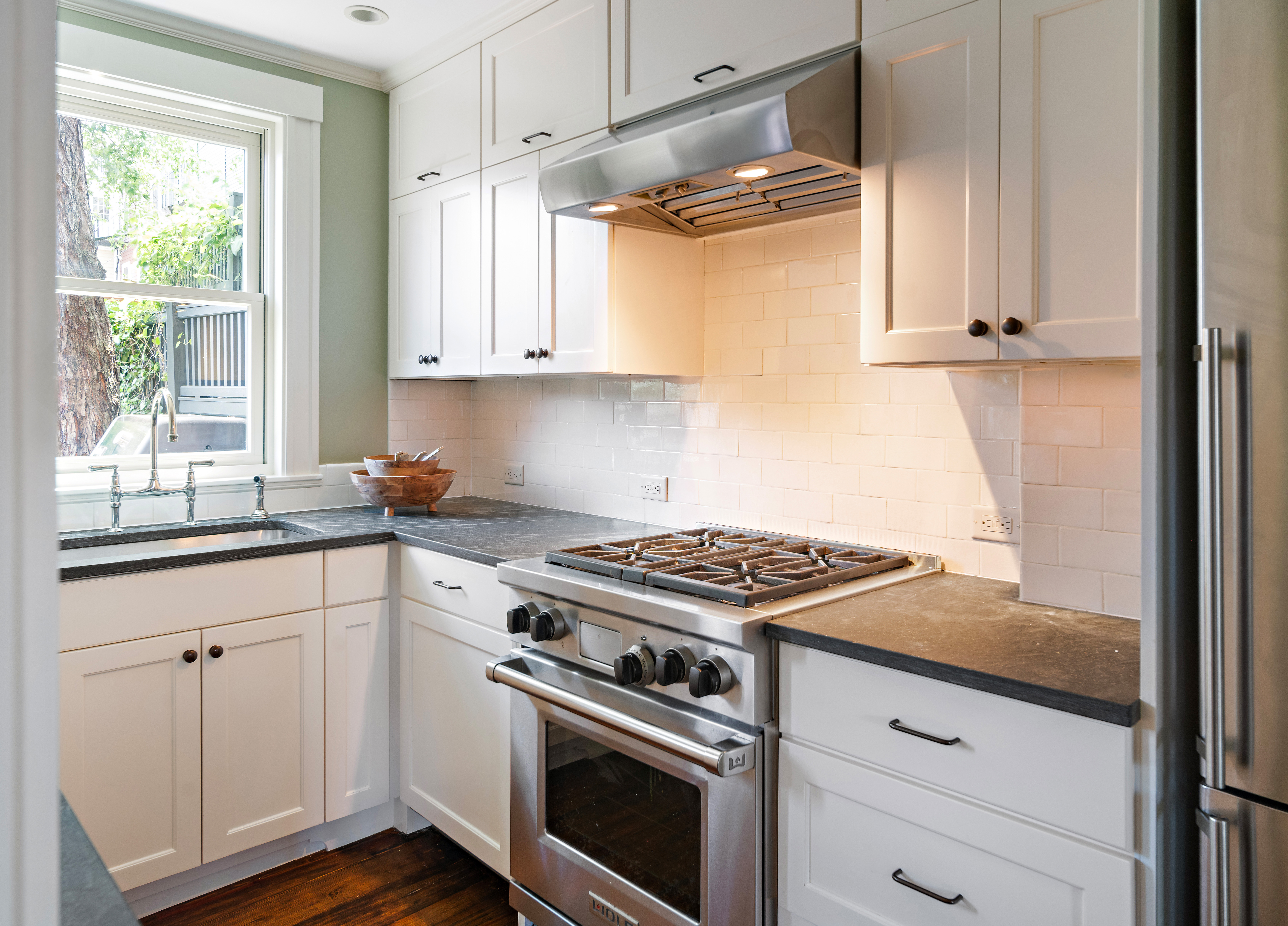 115 Baldwin Street Boston, MA 02129 - Photo 11 of 31