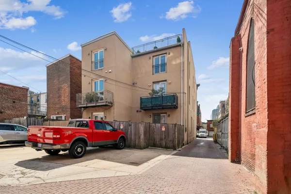 $9,500 | 1343 Q Street Northwest, Unit B, Washington, DC 20009