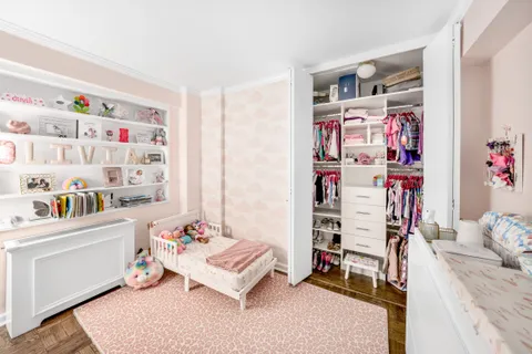 $795,000 | 345 East 56th Street, Unit 11C | Sutton Place