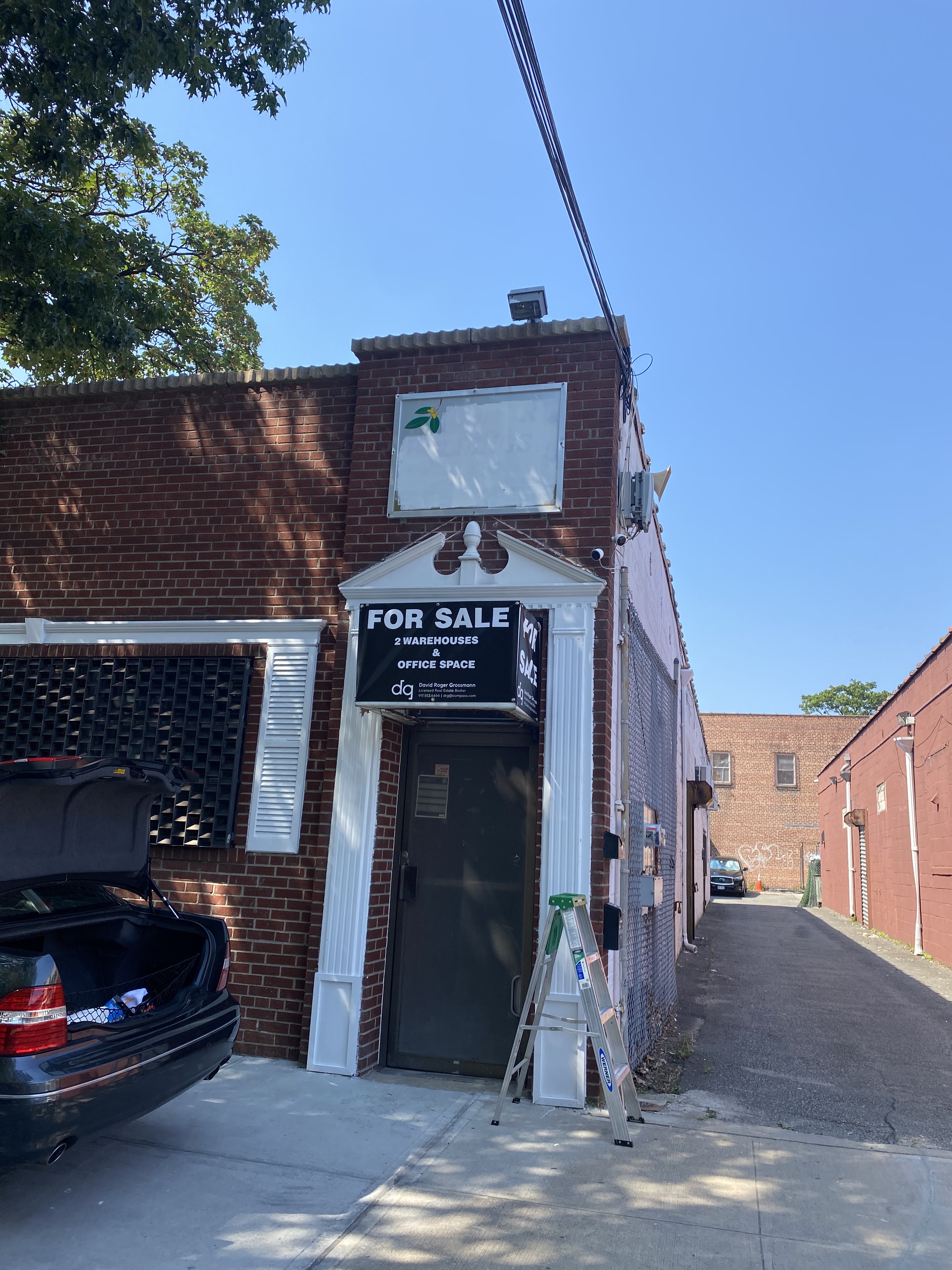 31 Gravesend Neck Road Brooklyn, NY 11223 - Photo 2 of 8