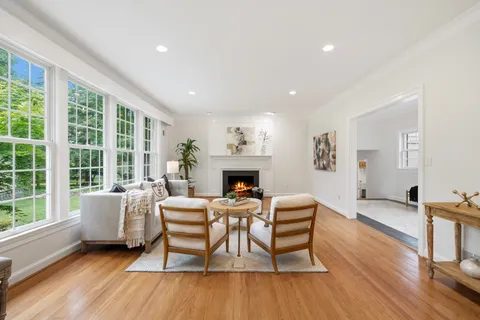 Contact Agent | 6613 Bradley Boulevard, Bethesda, MD 20817
