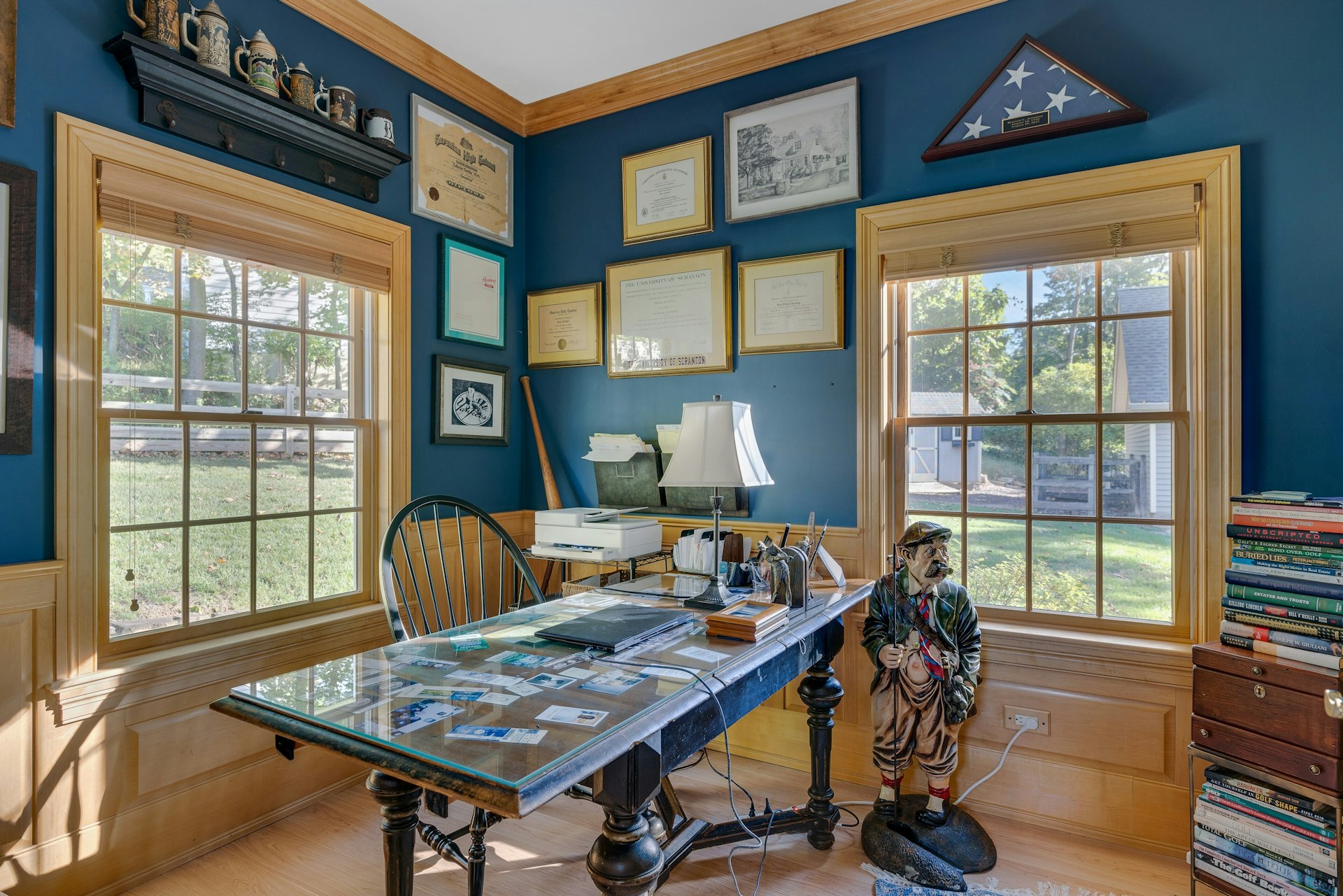 29 Evergreen Lane Watchung, NJ 07069 - Photo 26 of 54 a workspace with furniture and a window