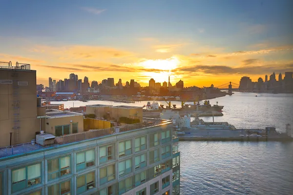 $1,499,000 | 440 Kent Avenue, Unit 18E | Williamsburg