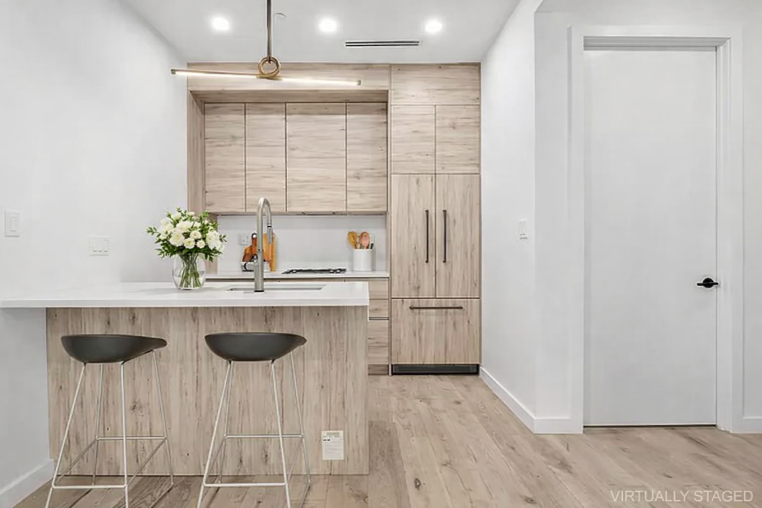 496 Wilson Avenue, Unit 1F Brooklyn, NY 11221 - Photo 2 of 5