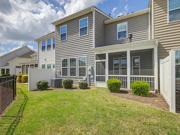 $425,000 | 1502 Farm Pond Trail, Durham, NC 27703