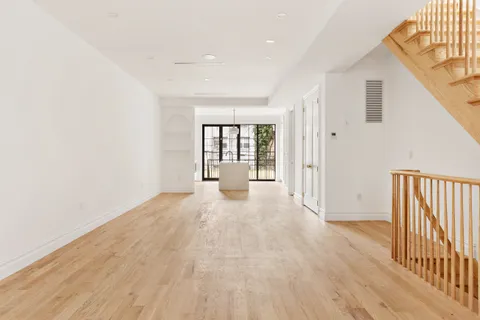 $1,888,000 | 1044 Jefferson Avenue, Unit TWNHS | Bushwick