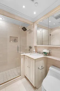 $725,000 | 411 East 53rd Street, Unit 12A | Sutton Place