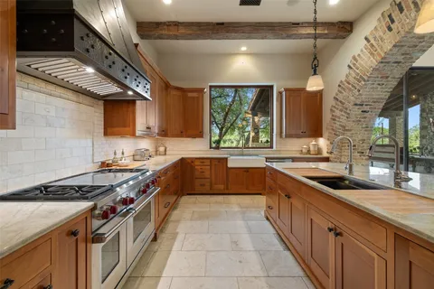 $6,999,000 | 418 Cattle Trail Drive, Dripping Springs, TX 78620