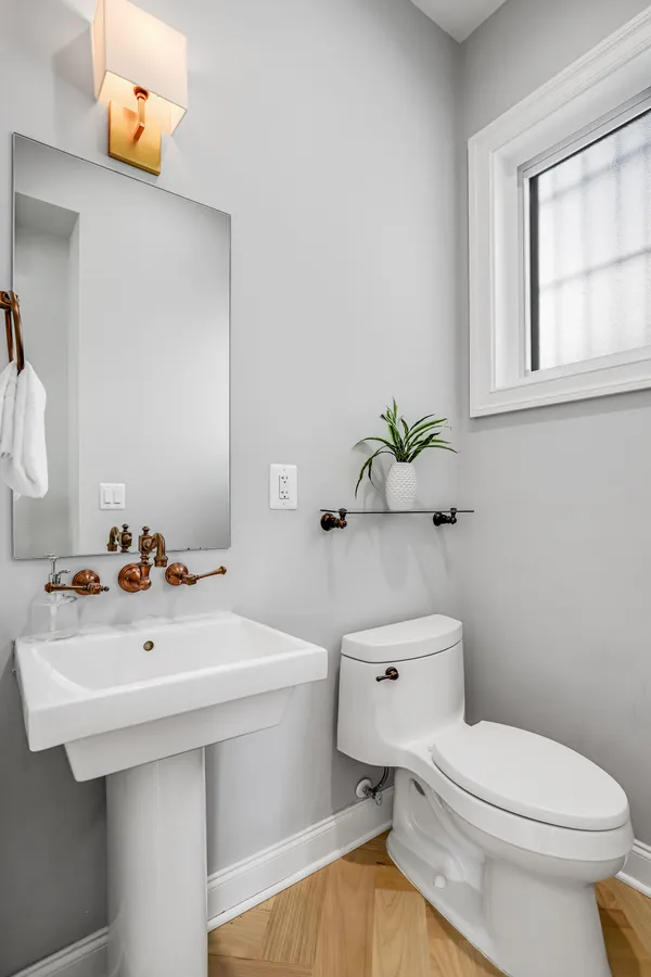 Contact Agent | 419 U Street Northwest, Washington, DC 20001