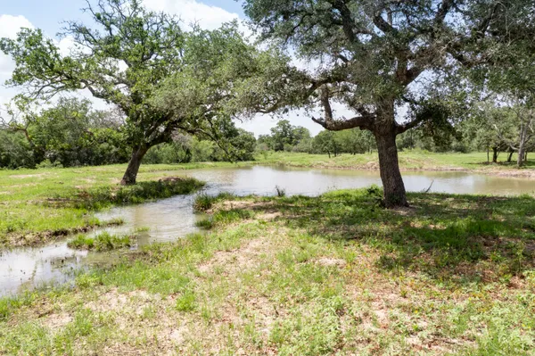 $792,860 | 54.68 Cattle Guard Road, Cuero, TX 77954