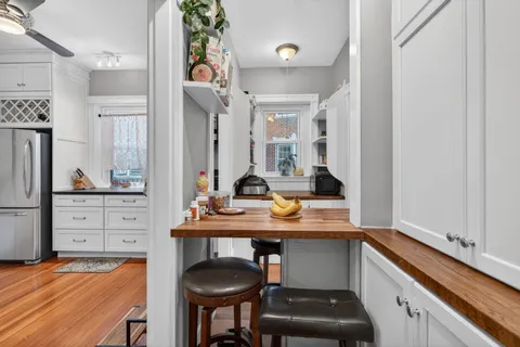 Contact Agent | 17 Park Vale, Unit 4, Brookline, MA 02446