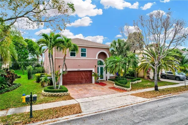 $950,000 | 1500 Southwest 171st Terrace, Pembroke Pines, FL 33027
