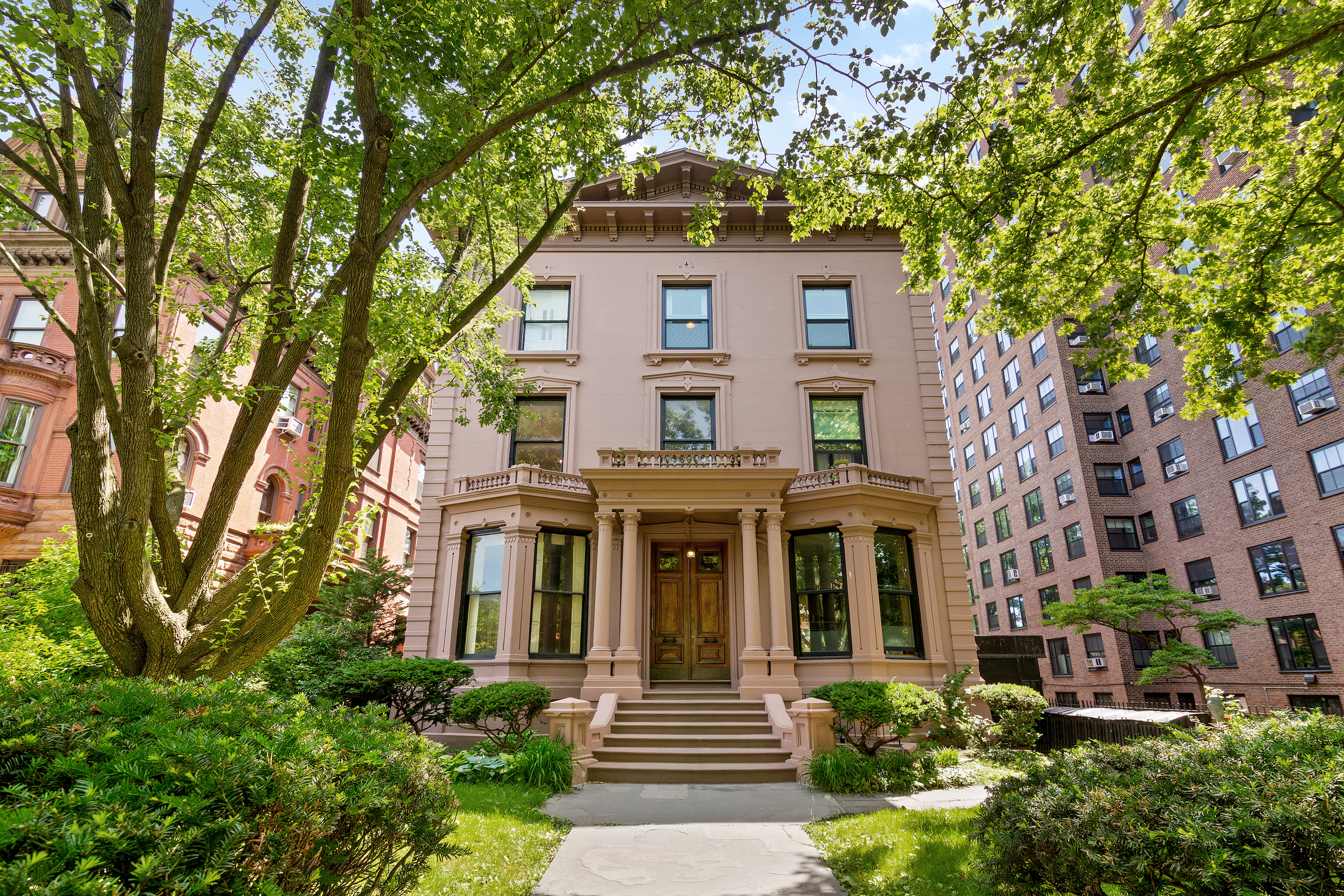 321 Clinton Avenue, Unit 9 Brooklyn, NY 11205 - Photo 3 of 14