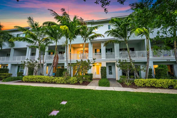 $775,000 | Edison Place, Palm Beach Gardens, FL 33418