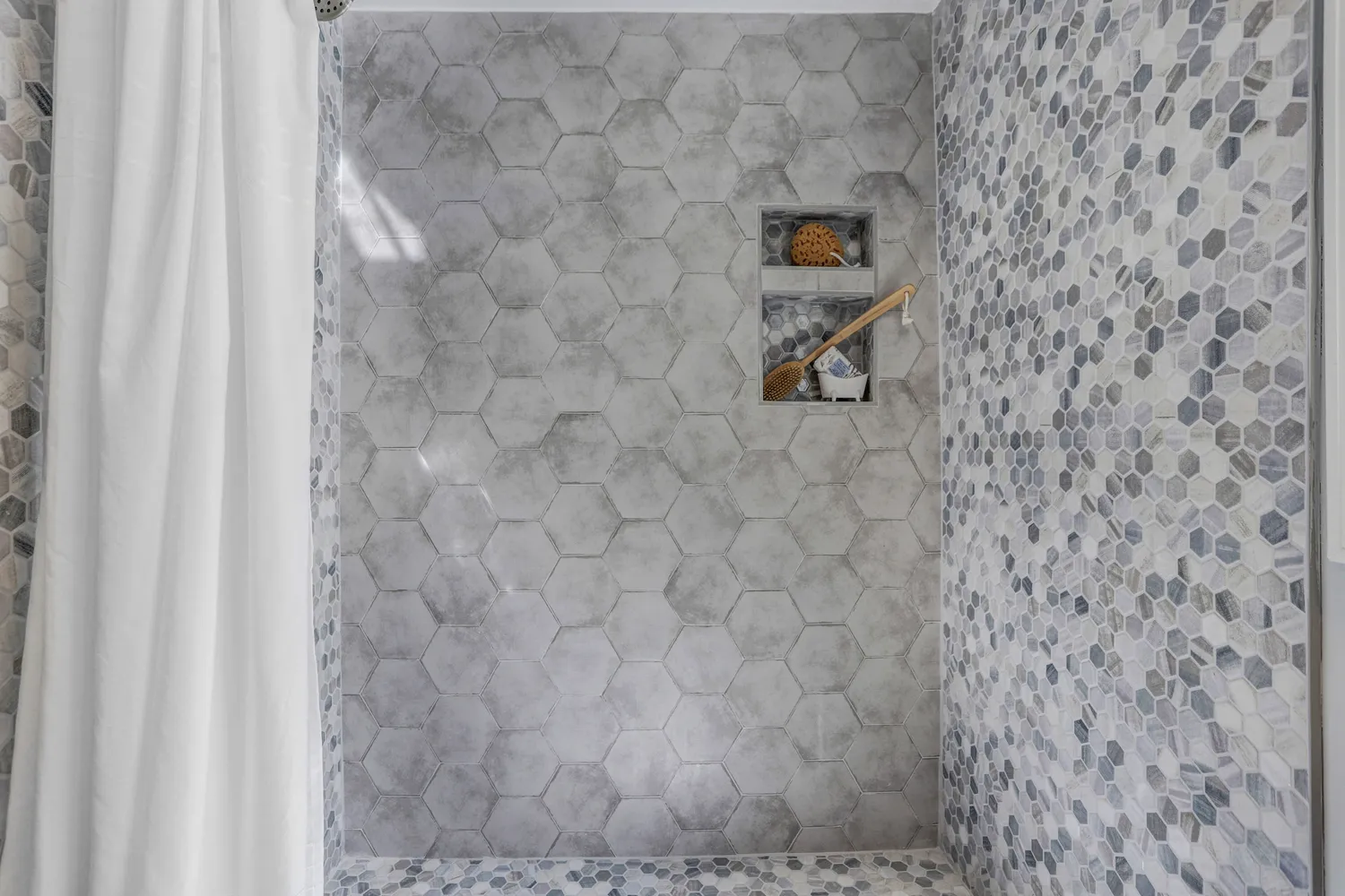 $670,000 | 1960 McKinley Street, Clearwater, FL 33765