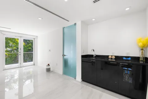 $6,495,000 | 3770-3792 Kumquat Avenue, Miami, FL 33133