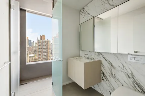 $4,850,000 | 121 East 22nd Street, Unit N1702 | Gramercy