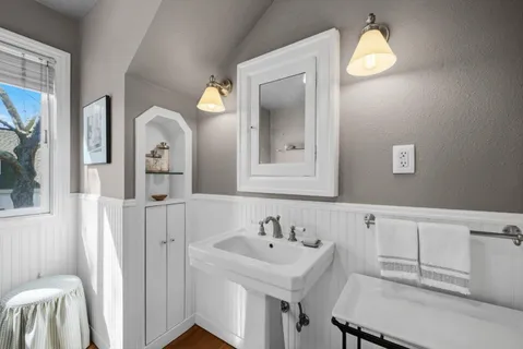 $3,050,000 | 4011 East 3rd Avenue, Napa, CA 94558