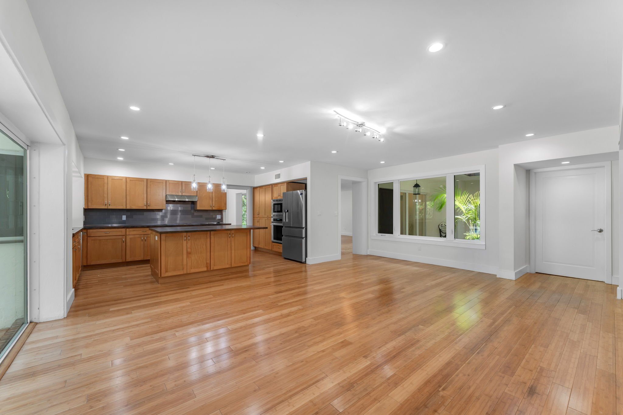 7711 Erwin Road Coral Gables, FL 33143 - Photo 13 of 28