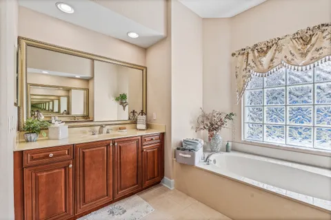 $699,000 | 4116 Abington Woods Circle, Vero Beach, FL 32967