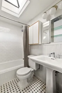$2,095,000 | 90 Pioneer Street | Red Hook