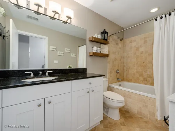 $369,000 | 1344 West Madison Street, Unit 201, Chicago, IL 60607