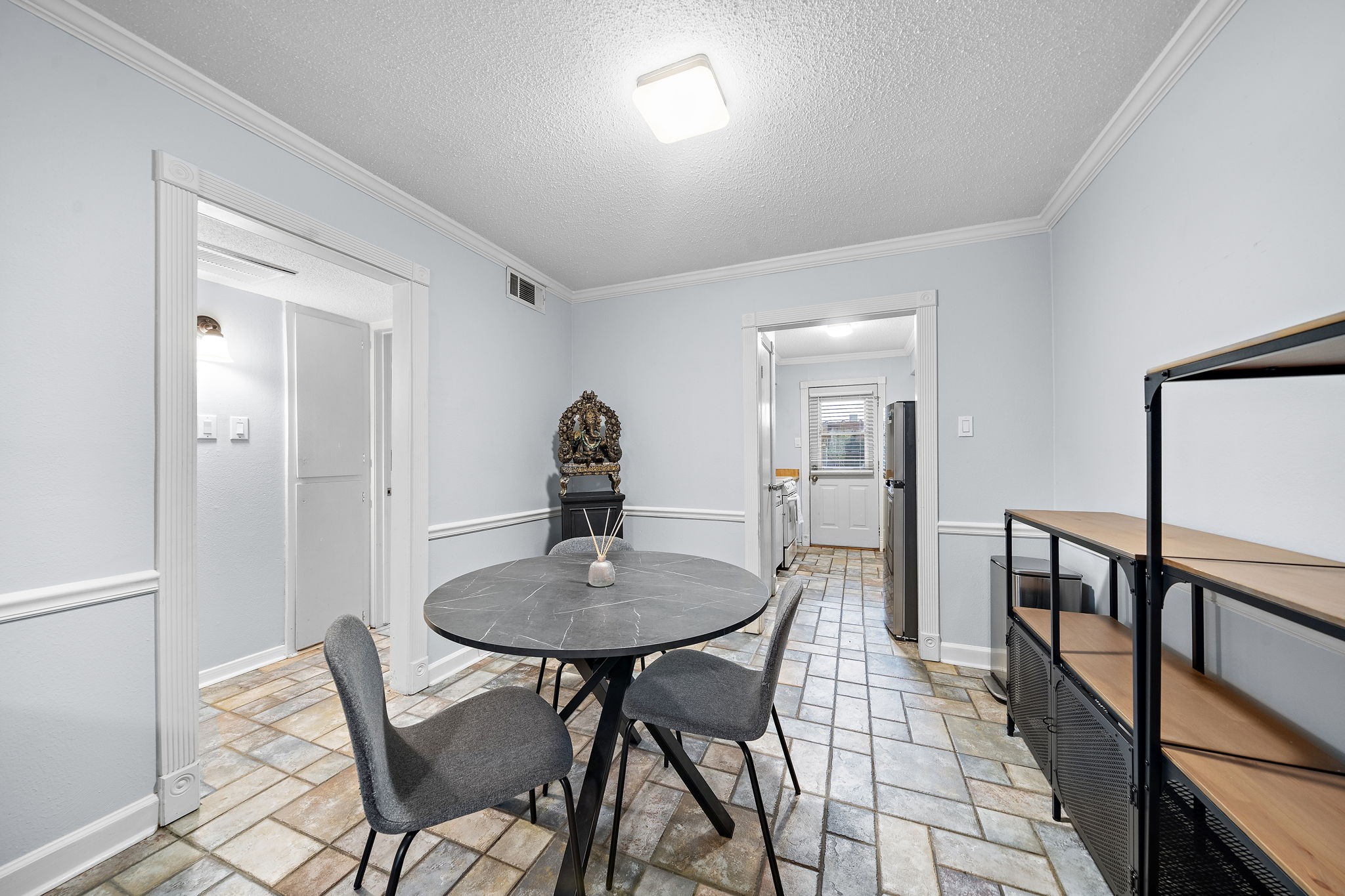 8289 Kingsbrook Road, Unit 173 Houston, TX 77024 - Photo 12 of 20 Gallery Image 12