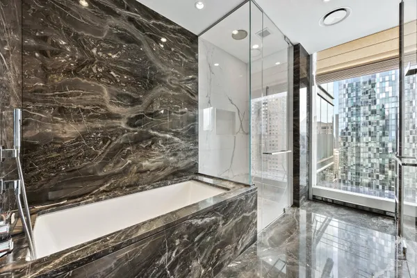 $6,999,000 | 217 West 57th Street, Unit 36D | Midtown Central