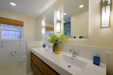 $675,000 | 115 Lakeside Drive, Greenbelt, MD 20770