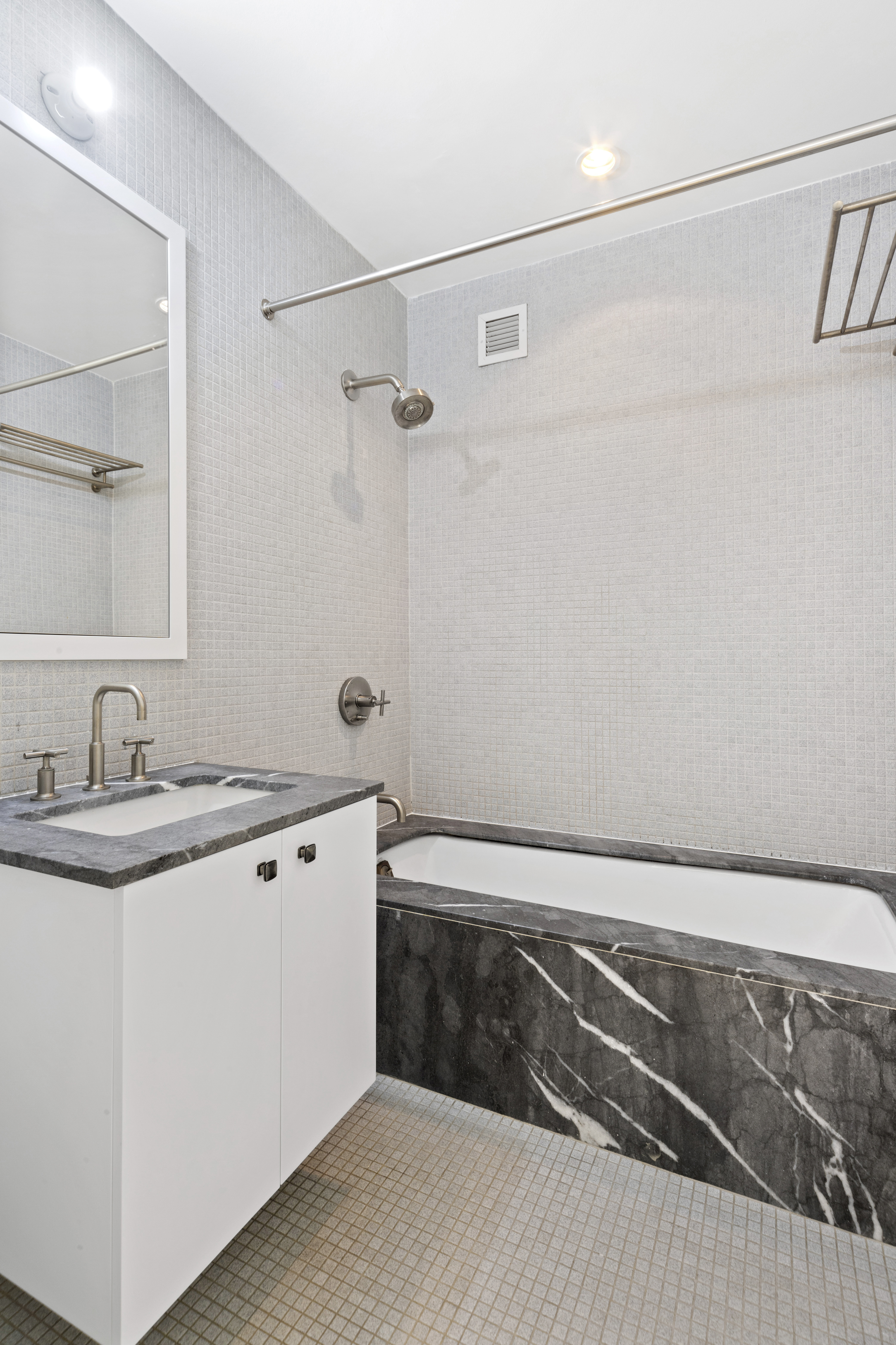 210 Lafayette Street, Unit 2B Manhattan, NY 10012 - Photo 9 of 11