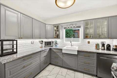 $350,000 | 2225 Ashley Road, Charlotte, NC 28208