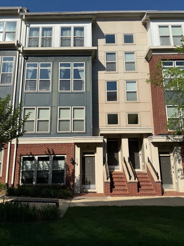 $749,000 | 121 Copley Circle, Unit 34B, Gaithersburg, MD 20878