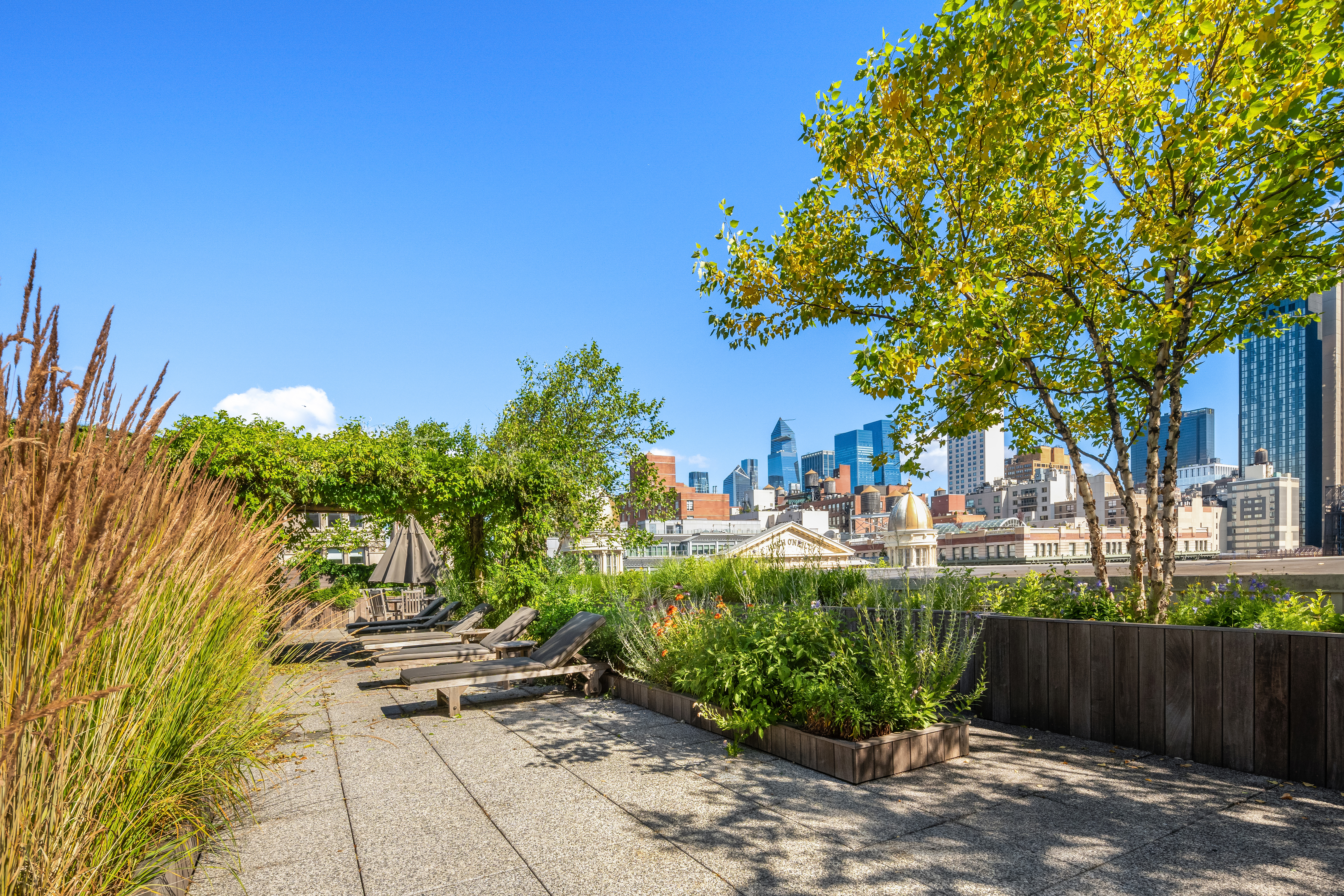 60 West 20th Street, Unit 4E Manhattan, NY 10011 - Photo 14 of 16 a view of a backyard